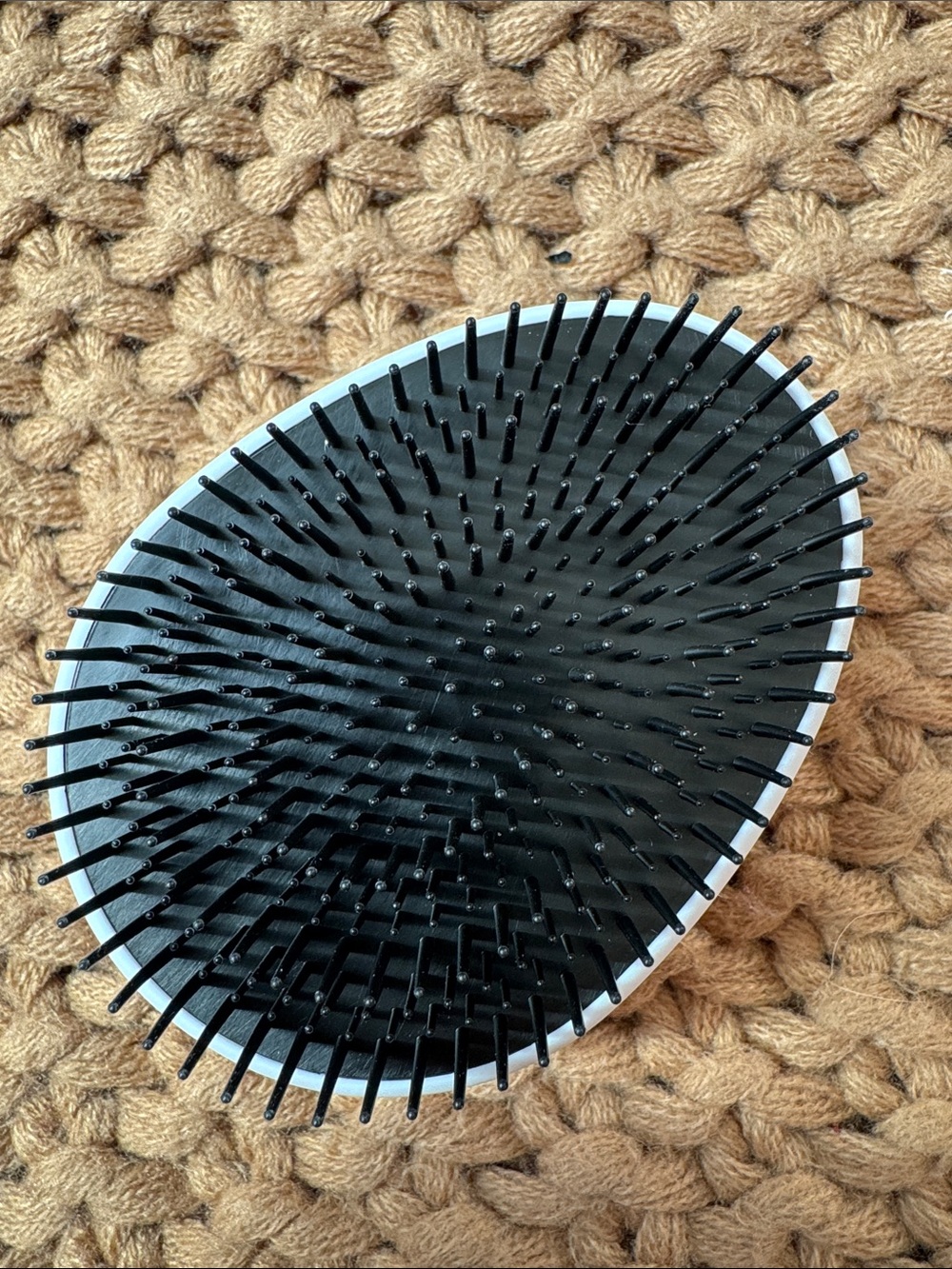 NEW SpoiledChild Pocket Styling Hair Brush Scalp Massage Travel Portable - White - Picture 4 of 7